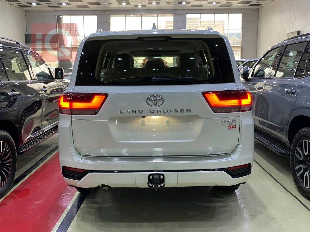 تويوتا لاندكروزر